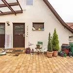 Apartmenthaus Sila * 바인슈타트