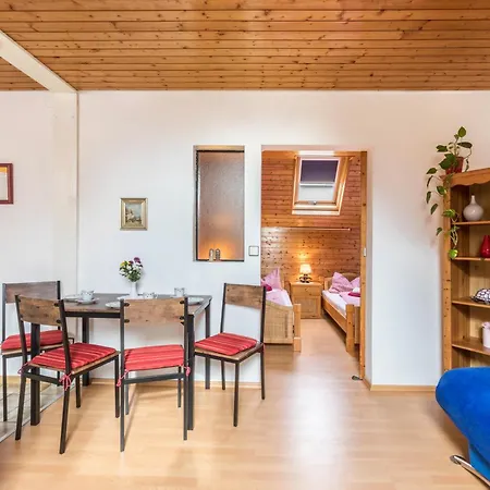 Apartmenthaus Sila בית נופש *