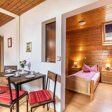 בית נופש Apartmenthaus Sila