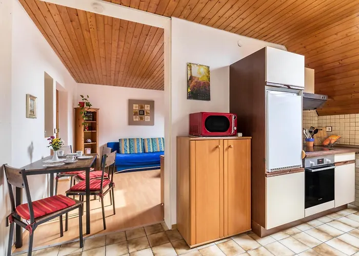 Apartmenthaus Sila בית נופש *