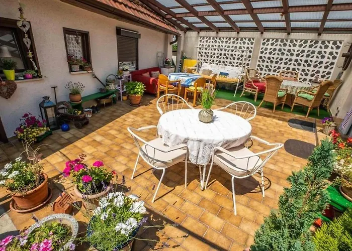 בית נופש Apartmenthaus Sila